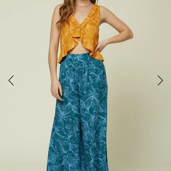 O'Neill Leima Sleeveless Suf Top - Picture 6 of 9